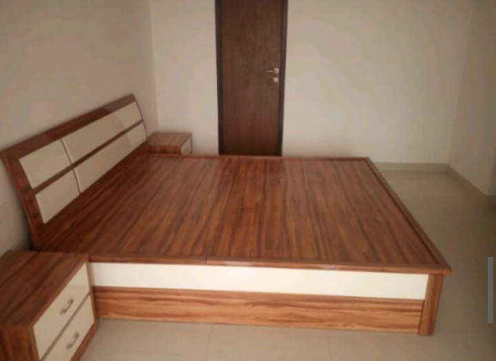 On Rent Fully Furnished  2 BHK at Parel Mumbai .